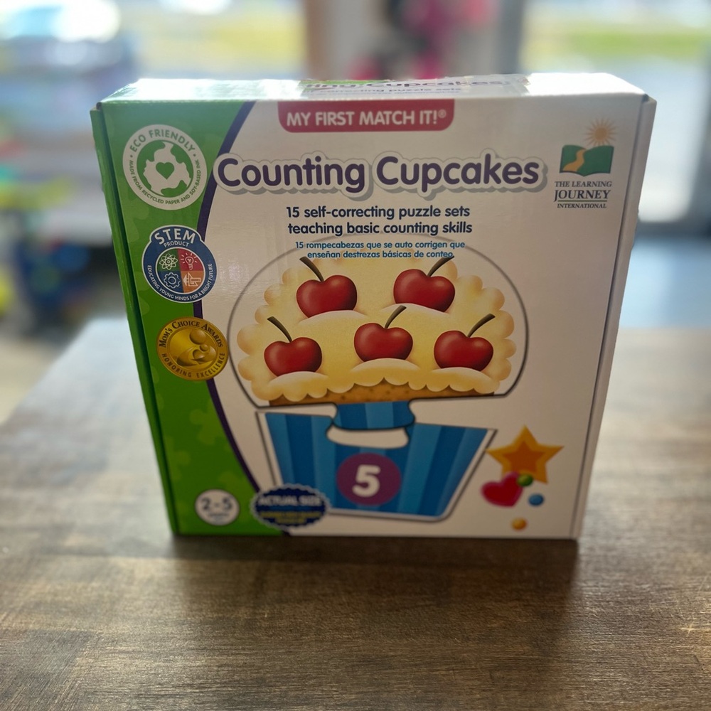 Learning Journey International My First Match It! - Counting Cupcakes Board Game